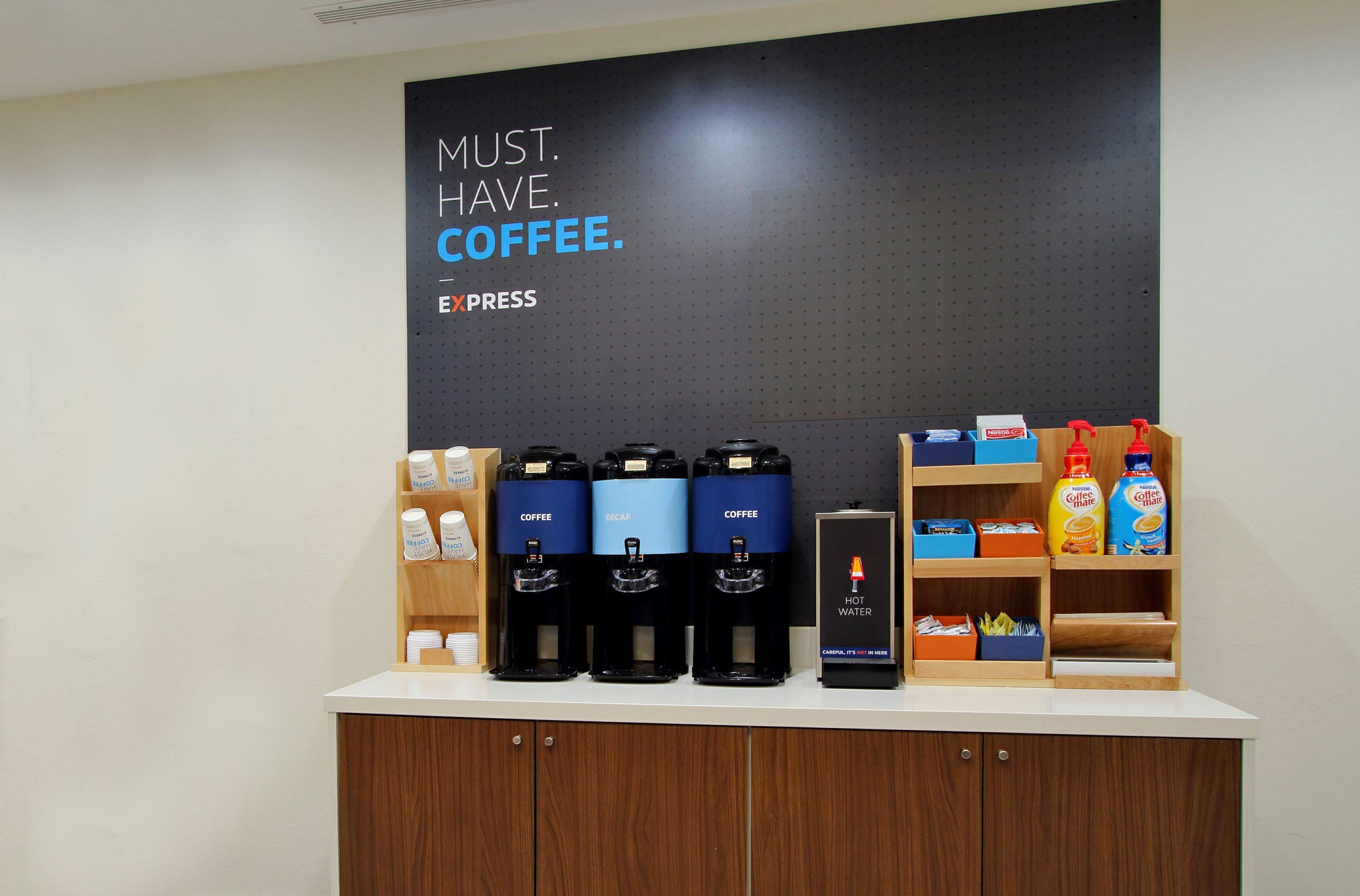 Holiday Inn Express & Suites Baltimore - BWI Airport North By Ihg Линтикъм Екстериор снимка