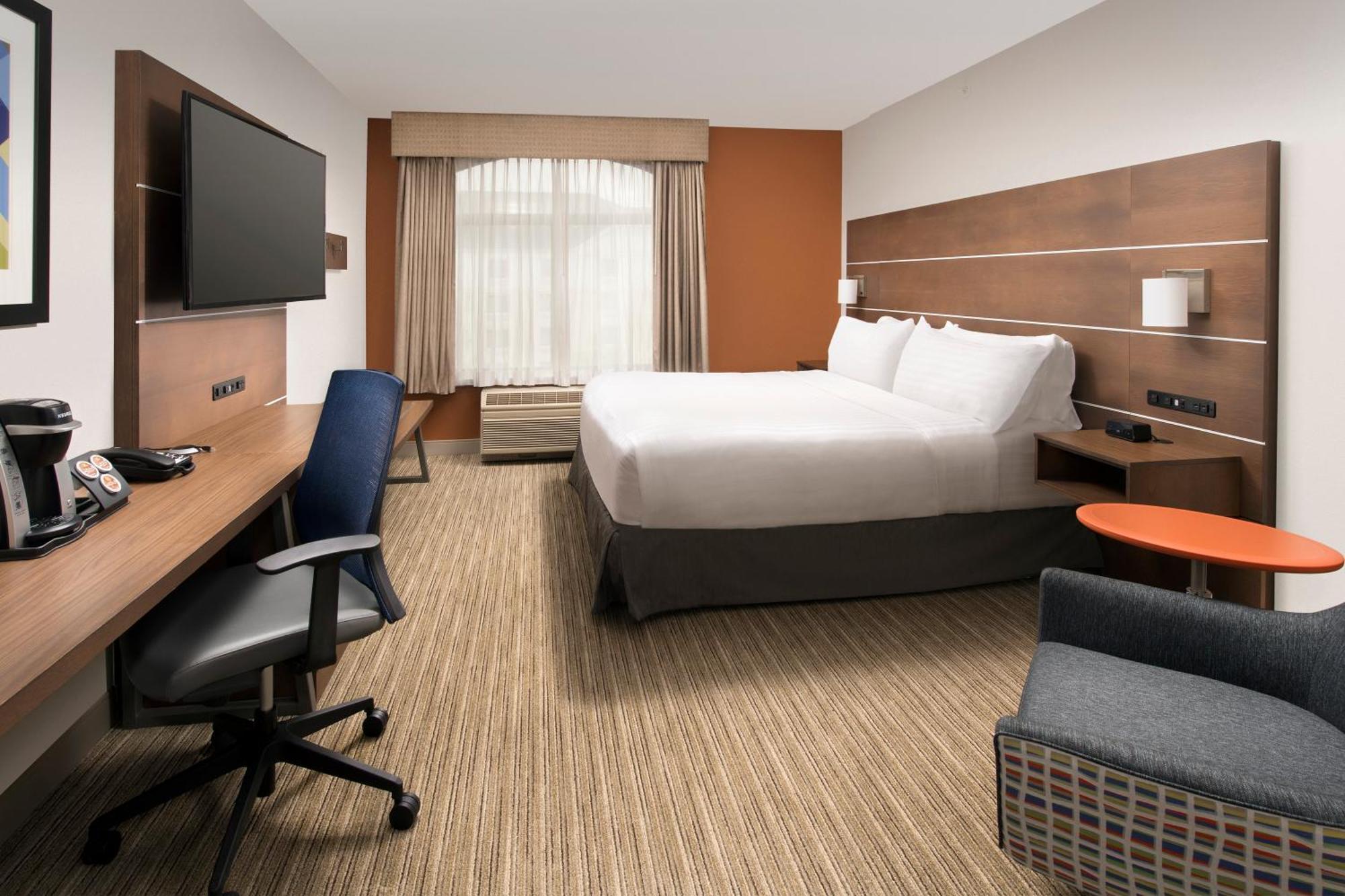 Holiday Inn Express & Suites Baltimore - BWI Airport North By Ihg Линтикъм Екстериор снимка