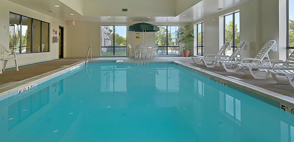 Holiday Inn Express & Suites Baltimore - BWI Airport North By Ihg Линтикъм Екстериор снимка